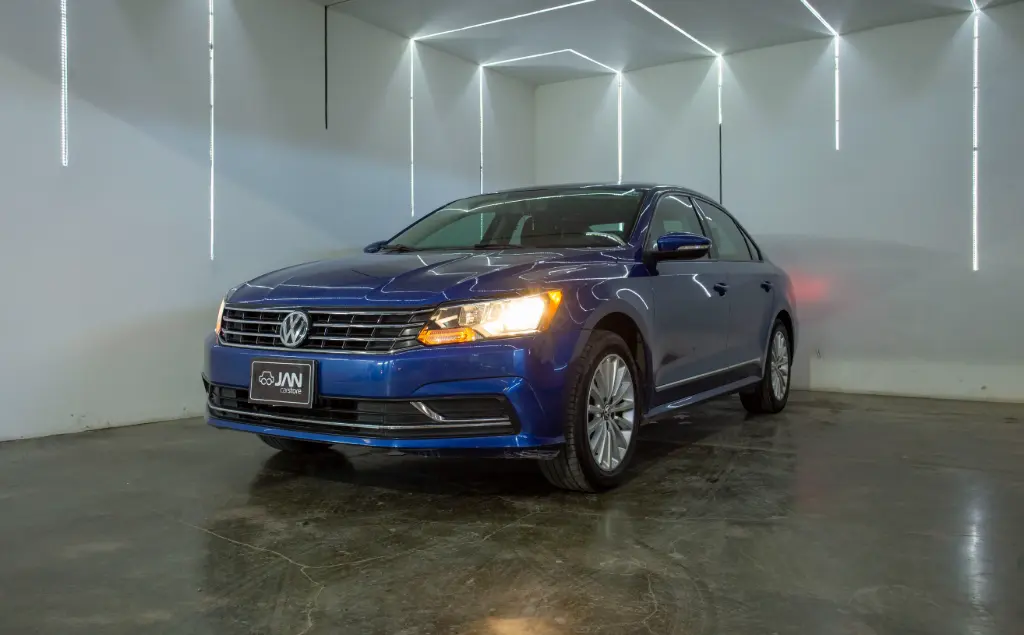 VOLKSWAGEN PASSAT COMFORTLINE 2016