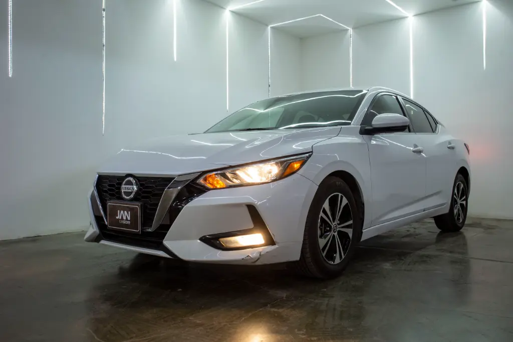 NISSAN SENTRA ADVANCE 2020