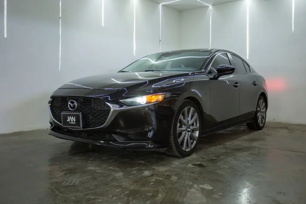 MAZDA 3 ISPORT 2021
