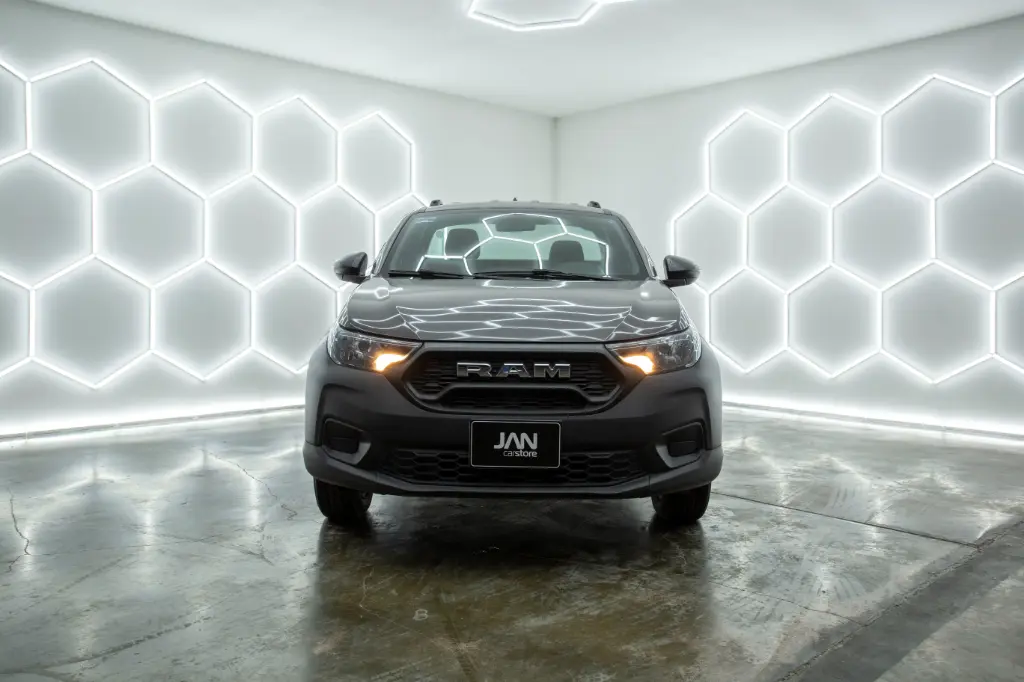 DODGE RAM 700 SLT 2021