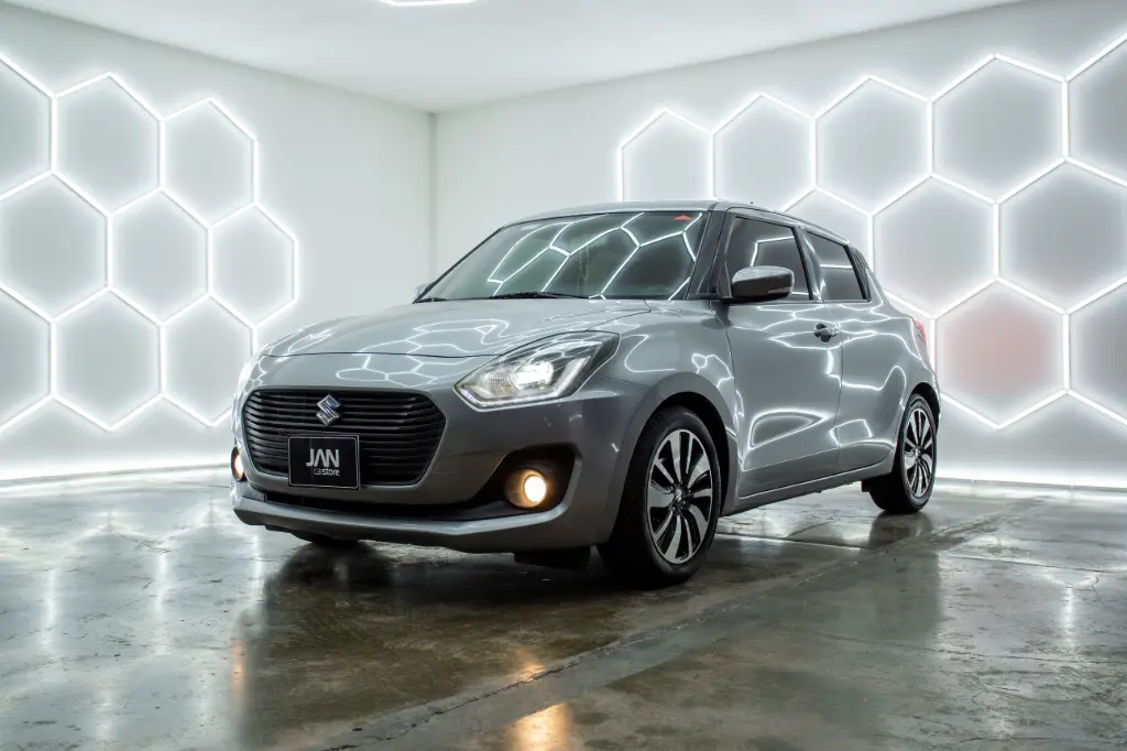 SUZUKI SWIFT GLX 2020