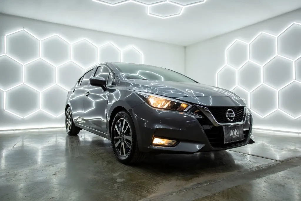 NISSAN VERSA ADVANCE 2020